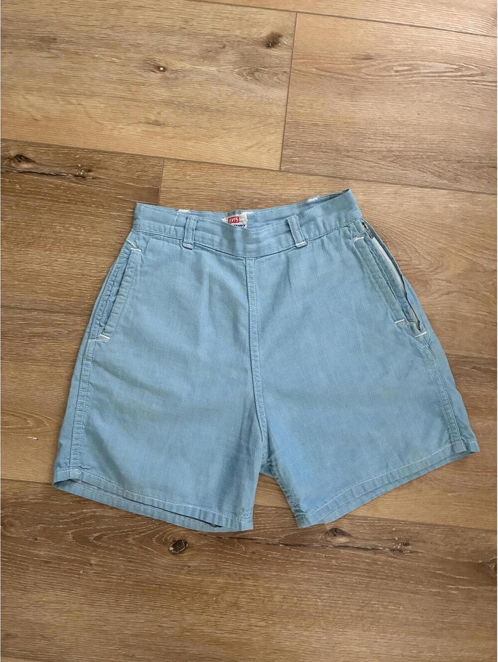 1950s Levi's Denim Shorts | High Waist, Pearl Snap, 25" Waist - Picture 10 of 16